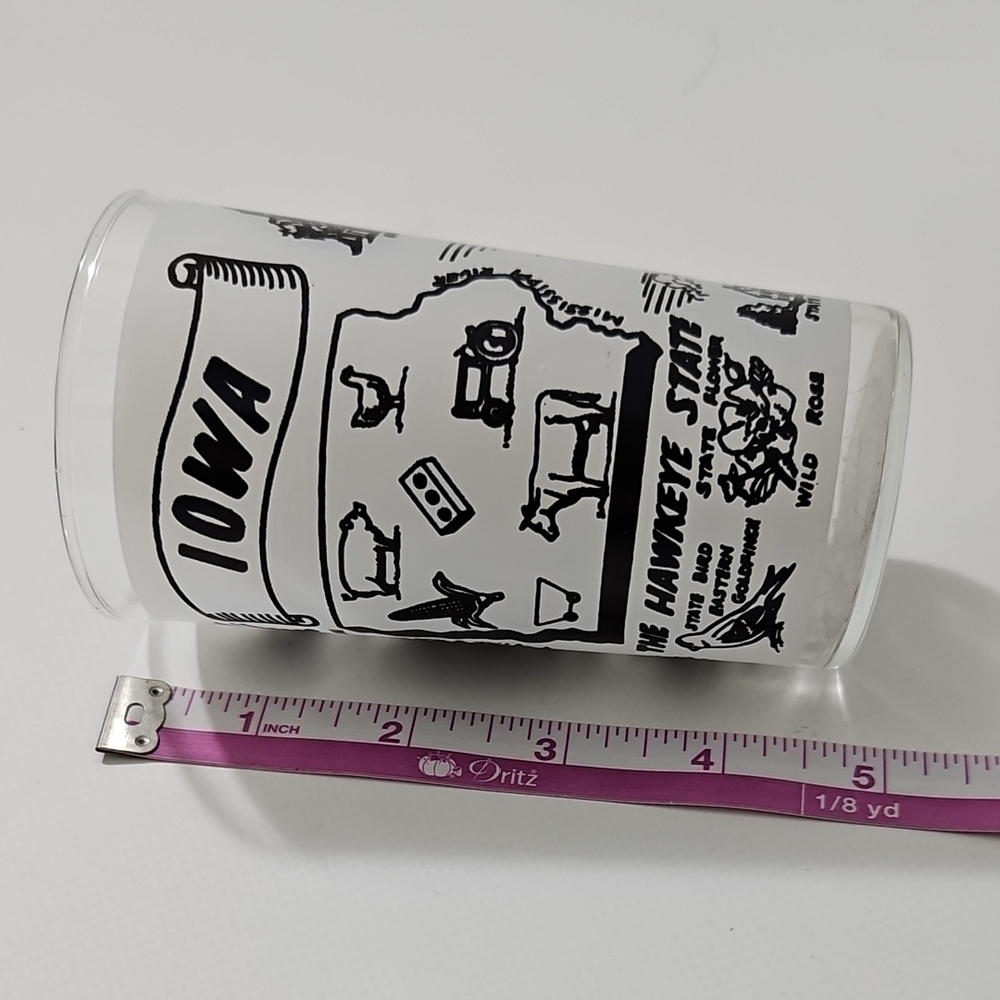 Iowa Themed Glass Tumbler - Black and White - Picture 4 of 4